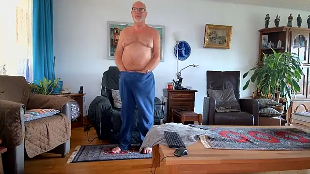 Snapshot of sperpa chatting on 11/04/25, 02:27 sperpa online show from 11/04/25, 02:27