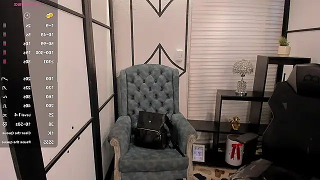 NicolRoss  online show from 11/25/25, 09:37