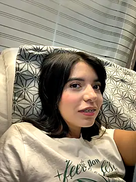 NicolRoss  online show from 12/03/25, 07:56