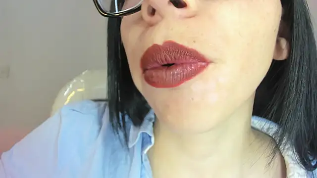 Snapshot of Katty_mouth chatting on 02/18/26, 05:31 Katty mouth online show from 02/18/26, 05:31