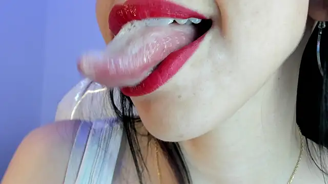 Snapshot of Katty_mouth chatting on 05/27/26, 08:17 Katty mouth online show from 05/27/26, 08:17