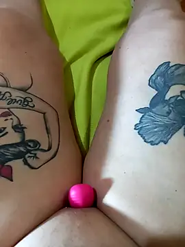 Snapshot of Hotsereia chatting on 02/23/25, 03:02 Hotsereia online show from 02/23/25, 03:02