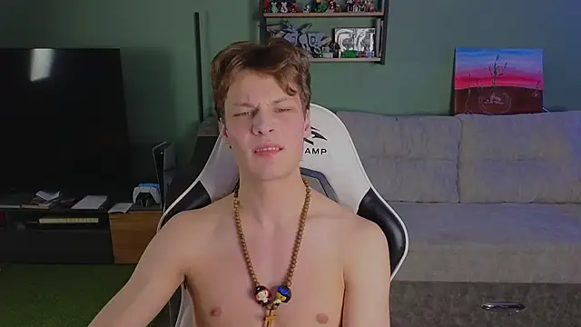 Snapshot of TeddyLiLboy chatting on 12/18/25, 05:30 TeddyLiLboy online show from 12/18/25, 05:30