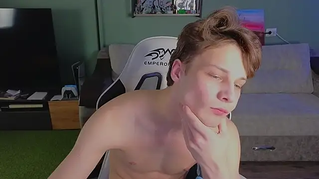 Snapshot of TeddyLiLboy chatting on 12/19/25, 06:37 TeddyLiLboy online show from 12/19/25, 06:37