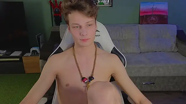 Snapshot of TeddyLiLboy chatting on 12/21/25, 10:06 TeddyLiLboy online show from 12/21/25, 10:06