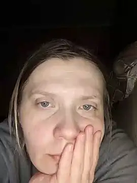 Snapshot of LeraSweet chatting on 01/03/25, 08:11 LeraSweet online show from 01/03/25, 08:11