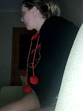 Snapshot of LeraSweet chatting on 02/01/25, 07:44 LeraSweet online show from 02/01/25, 07:44