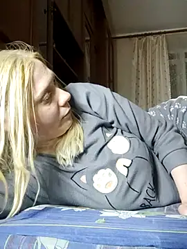 Snapshot of LeraSweet chatting on 03/18/26, 08:23 LeraSweet online show from 03/18/26, 08:23