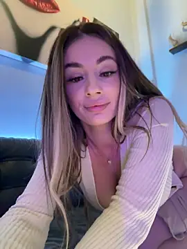 IsabellaEtthan online show from 03/01/25, 11:47