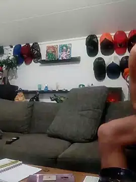 Snapshot of eltoulou chatting on 01/23/25, 02:12 eltoulou online show from 01/23/25, 02:12