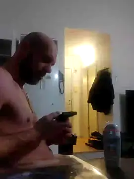 Snapshot of eltoulou chatting on 01/23/25, 01:02 eltoulou online show from 01/23/25, 01:02