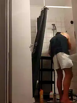 Snapshot of eltoulou chatting on 01/30/25, 05:17 eltoulou online show from 01/30/25, 05:17