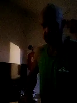 Snapshot of eltoulou chatting on 01/31/25, 05:10 eltoulou online show from 01/31/25, 05:10