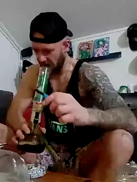 Snapshot of eltoulou chatting on 02/03/25, 01:52 eltoulou online show from 02/03/25, 01:52