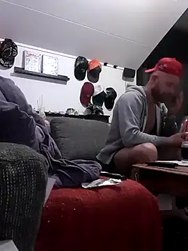 Snapshot of eltoulou chatting on 02/07/25, 03:12 eltoulou online show from 02/07/25, 03:12