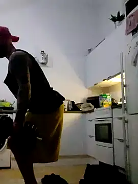 Snapshot of eltoulou chatting on 02/12/25, 12:16 eltoulou online show from 02/12/25, 12:16