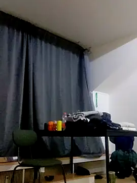 Snapshot of eltoulou chatting on 02/18/25, 02:27 eltoulou online show from 02/18/25, 02:27