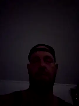 Snapshot of eltoulou chatting on 02/19/25, 11:36 eltoulou online show from 02/19/25, 11:36