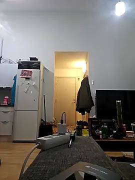 Snapshot of eltoulou chatting on 02/26/25, 05:28 eltoulou online show from 02/26/25, 05:28