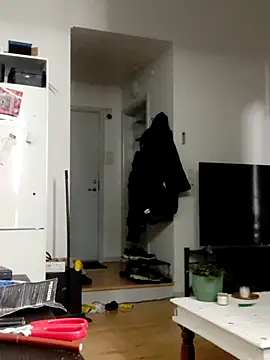 Snapshot of eltoulou chatting on 03/02/25, 02:32 eltoulou online show from 03/02/25, 02:32