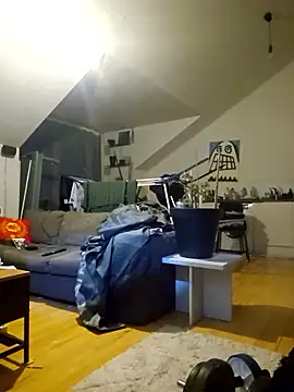 Snapshot of eltoulou chatting on 01/09/26, 04:32 eltoulou online show from 01/09/26, 04:32