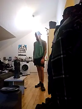 Snapshot of eltoulou chatting on 02/24/26, 07:23 eltoulou online show from 02/24/26, 07:23