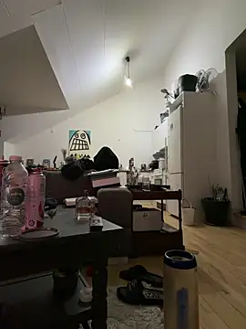 Snapshot of eltoulou chatting on 03/27/26, 02:17 eltoulou online show from 03/27/26, 02:17