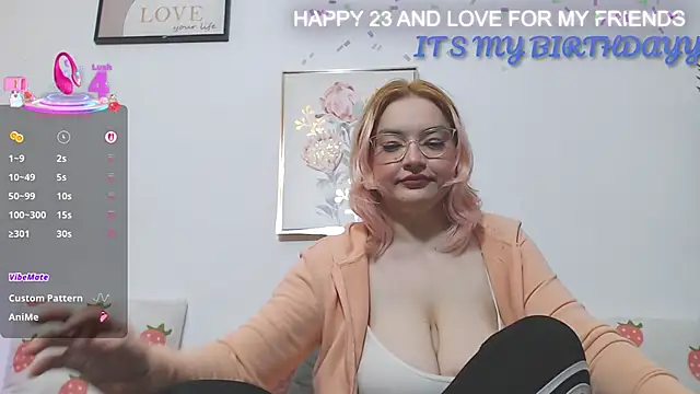 Snapshot of Catlady333 chatting on 09/14/25, 08:19 Catlady333 online show from 09/14/25, 08:19