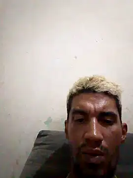 Snapshot of fieltoprj1 chatting on 01/27/25, 04:30 fieltoprj1 online show from 01/27/25, 04:30