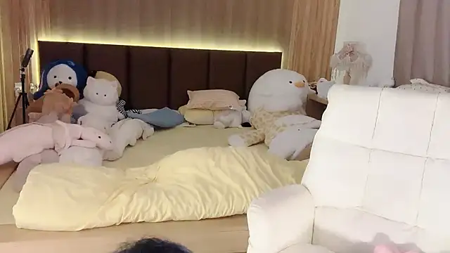 Snapshot of VIVIAN247 chatting on 03/31/26, 02:39 VIVIAN247 online show from 03/31/26, 02:39