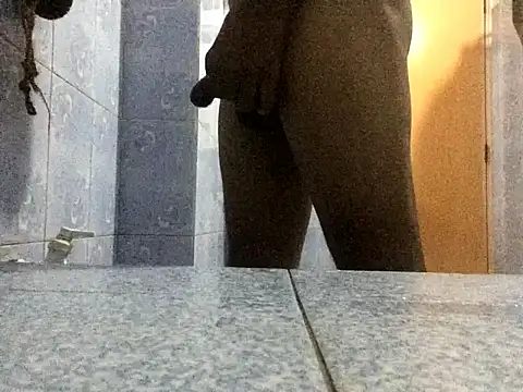 Snapshot of One-Day-Husband chatting on 02/11/25, 08:31 One-Day-Husband online show from 02/11/25, 08:31