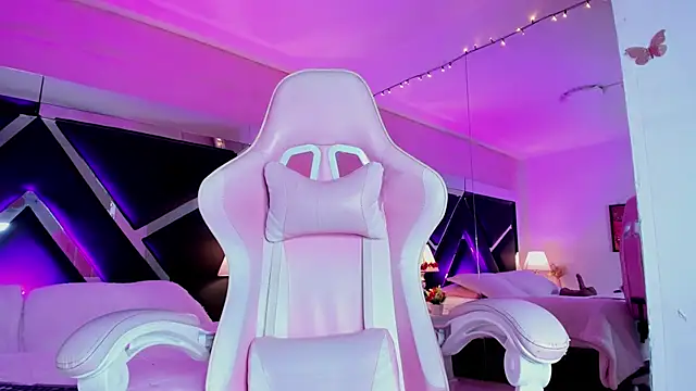 Snapshot of Andrex_Joness chatting on 01/24/25, 06:57 Andrex Joness online show from 01/24/25, 06:57