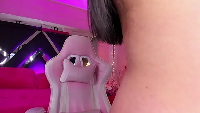 Snapshot of Andrex_Joness chatting on 02/24/25, 07:11 Andrex Joness online show from 02/24/25, 07:11