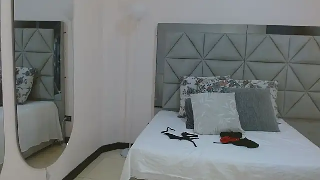 Snapshot of genesis_moretz chatting on 03/01/26, 03:41 genesis moretz online show from 03/01/26, 03:41