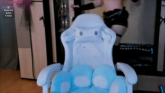 Snapshot of FemAlexa_ chatting on 02/19/26, 06:04 FemAlexa online show from 02/19/26, 06:04