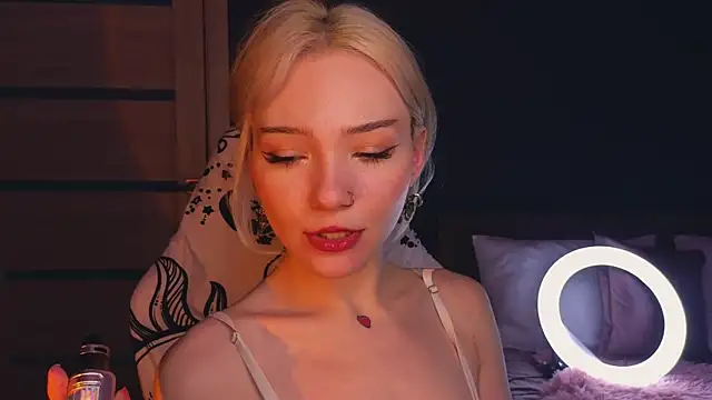 Snapshot of SandraBoyl chatting on 01/24/25, 04:16 SandraBoyl online show from 01/24/25, 04:16