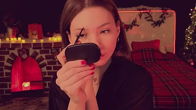 Snapshot of SandraBoyl chatting on 12/03/25, 02:08 SandraBoyl online show from 12/03/25, 02:08