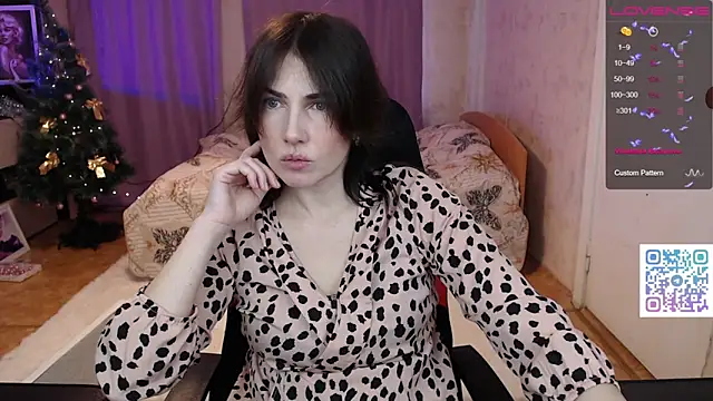 Snapshot of Daniela_Cooperr chatting on 01/15/26, 10:42 Daniela Cooperr online show from 01/15/26, 10:42