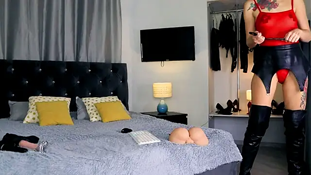 InvitingTina online show from 11/11/25, 03:17