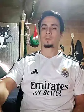 Rejy1992 online show from 12/18/24, 03:26