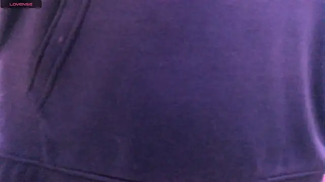 NinaYellow online show from 09/12/25, 03:17