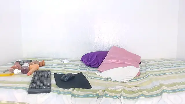 Snapshot of churcavagina40 chatting on 12/27/24, 04:15 churcavagina40 online show from 12/27/24, 04:15