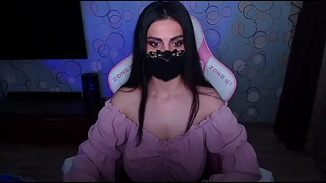   Yasmina   online show from 06/12/26, 05:06