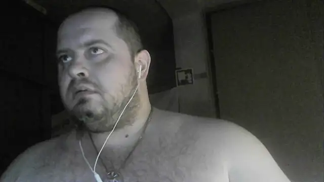 Snapshot of perversalus chatting on 02/22/25, 02:06 perversalus online show from 02/22/25, 02:06