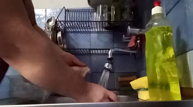 Snapshot of perversalus chatting on 03/01/25, 04:33 perversalus online show from 03/01/25, 04:33