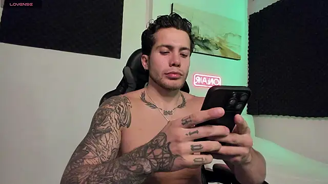 Snapshot of LucianSinclair chatting on 03/11/26, 03:12 LucianSinclair online show from 03/11/26, 03:12