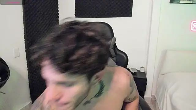 Snapshot of LucianSinclair chatting on 03/13/26, 03:35 LucianSinclair online show from 03/13/26, 03:35