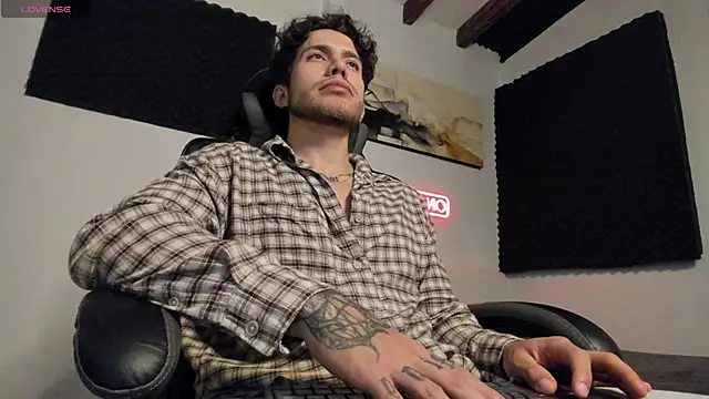 Snapshot of LucianSinclair chatting on 04/03/26, 09:57 LucianSinclair online show from 04/03/26, 09:57