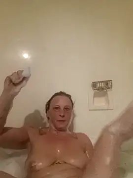 Everlyrose27 online show from 01/16/25, 02:51