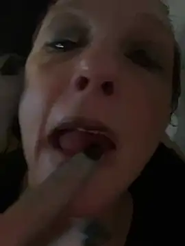 Everlyrose27 online show from 02/25/25, 06:20